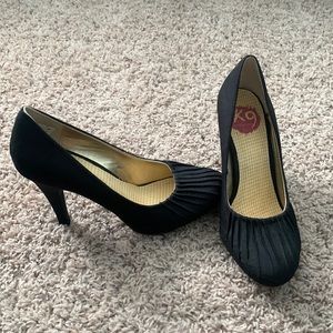 Size 9 black K9 heels